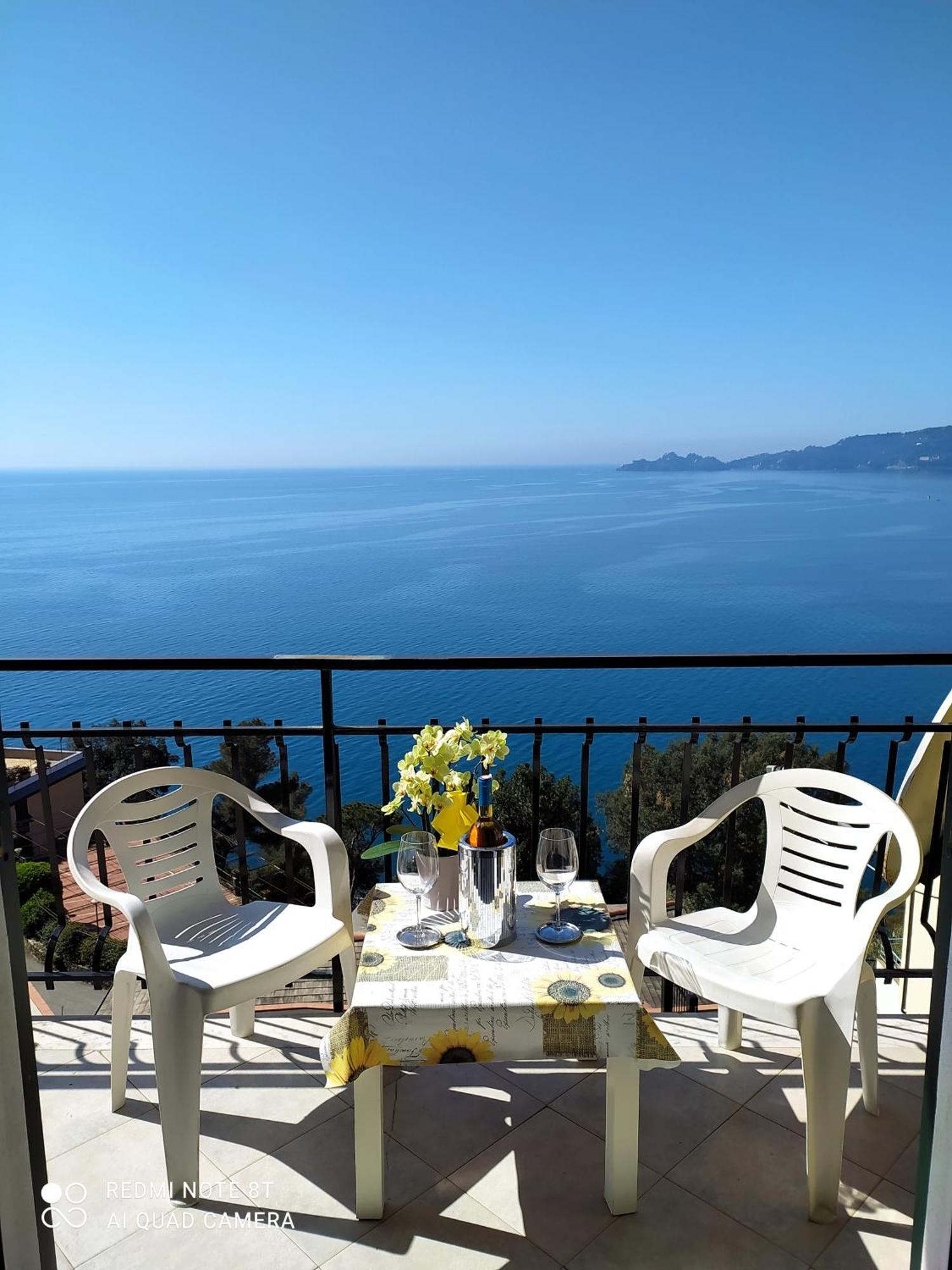 Davanti Al Mare E A Portofino - In Front Of The Sea And Portofino Apartment Zoagli Exterior photo
